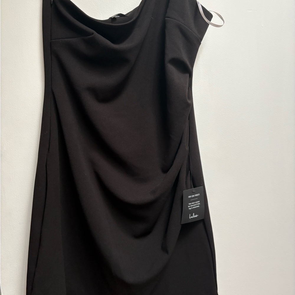 Lulu's Chic Black One Shoulder Dress